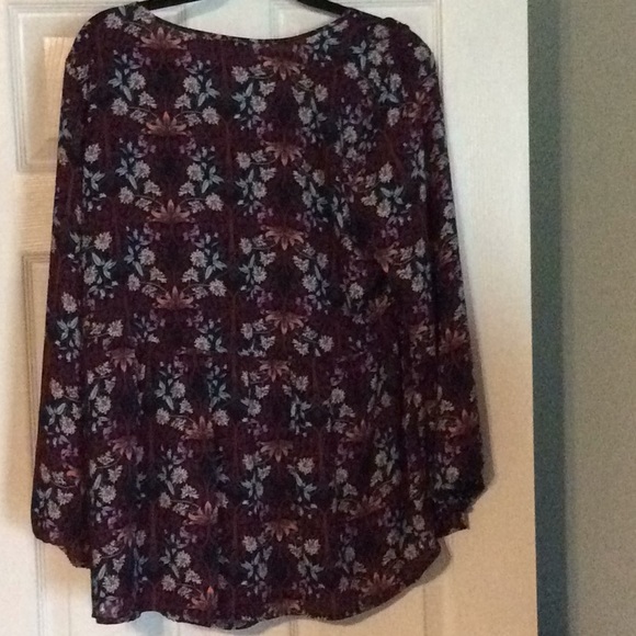 Gibson Latimer Blouse - Picture 6 of 7